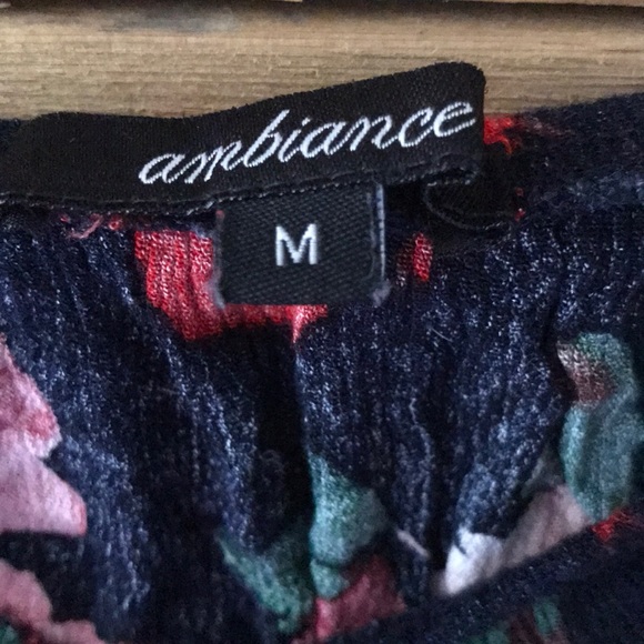 Blouse - Picture 2 of 2